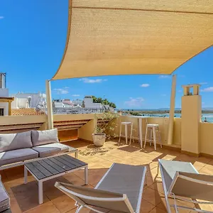 Apartment Casa Sunset - Beautiful In The Centre Of With Roof Terrace, Alvor